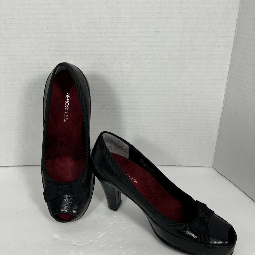 Aerosoles Benefit Womens 5.5M Black Faux Leather Peep Toe Bow Comfort Pumps